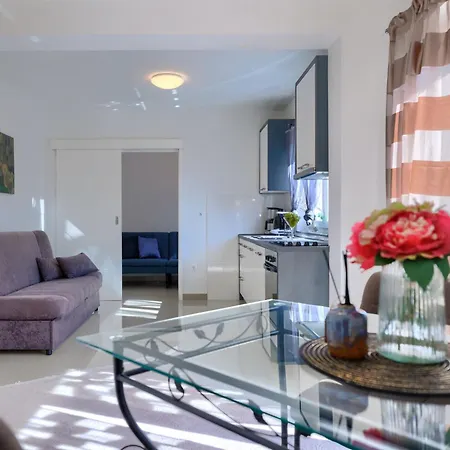 Amra-7 By Interhome Porec