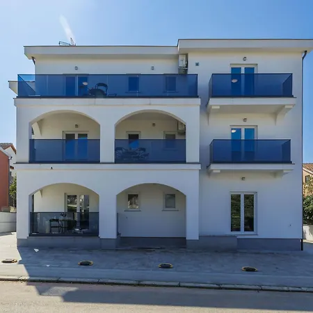Amra-7 By Interhome Porec