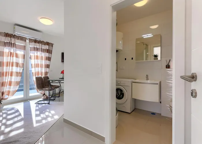 Lejlighed Amra 7 By Interhome