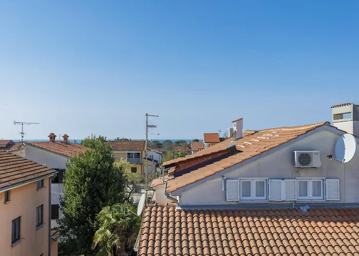 Amra 7 By Interhome *