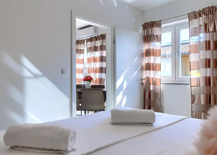 Lejlighed Amra 7 By Interhome